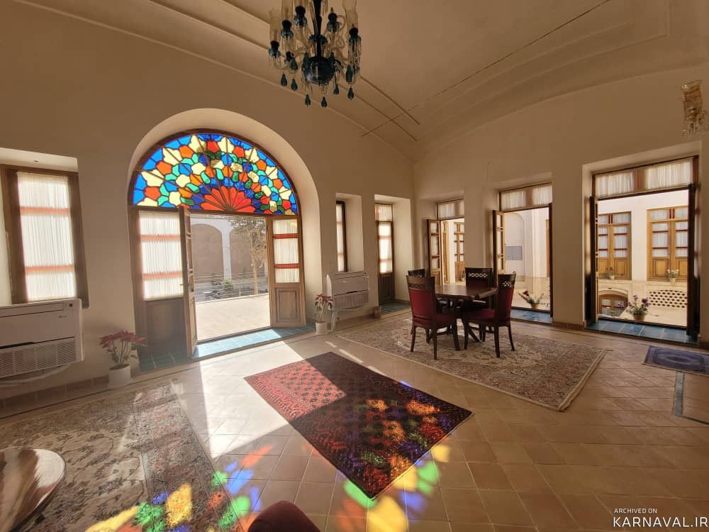 عمارت ماندگار اتاق شاه نشین "110"