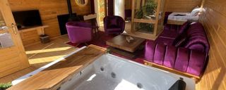 کلبه درختی دنج دو نفره گوگن کلبه درختی دنج دو نفره گوگن