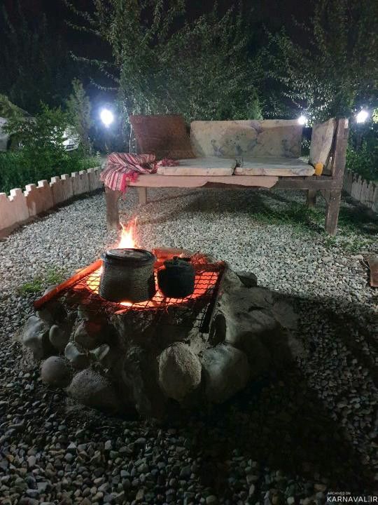 خانه ویلایی، دارای استخر آبگرم سرپوشیده