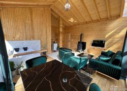 کلبه (8) درختی دنج چهار نفره سزان کلبه (8) درختی دنج چهار نفره سزان