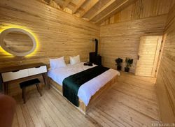 کلبه (8) درختی دنج چهار نفره سزان کلبه (8) درختی دنج چهار نفره سزان