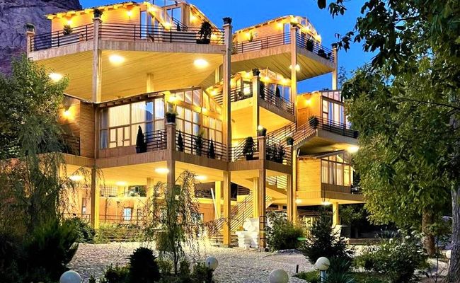 کلبه (9) درختی نقلی دو نفره دگا/ داوینچی/ رامبراند کلبه (9) درختی نقلی دو نفره دگا/ داوینچی/ رامبراند