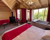 کلبه (9) درختی نقلی دو نفره دگا/ داوینچی/ رامبراند کلبه (9) درختی نقلی دو نفره دگا/ داوینچی/ رامبراند