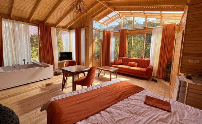 کلبه درختی دنج دو نفره رنوار/ رافائل/ ونگوگ کلبه درختی دنج دو نفره رنوار/ رافائل/ ونگوگ