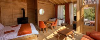 کلبه درختی دنج دو نفره رنوار/ رافائل/ ونگوگ کلبه درختی دنج دو نفره رنوار/ رافائل/ ونگوگ