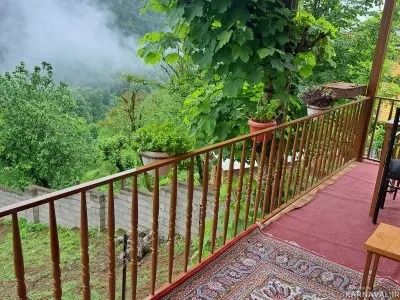 خانه تراس دار با ویو کوهستان خانه تراس دار با ویو کوهستان