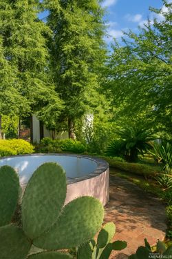 ویلایی در نزدیکی ساحل با ویو مرداب ویلایی در نزدیکی ساحل با ویو مرداب