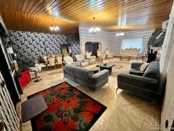 ویلایی در نزدیکی ساحل با ویو مرداب ویلایی در نزدیکی ساحل با ویو مرداب