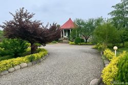 ویلایی در نزدیکی ساحل با ویو مرداب ویلایی در نزدیکی ساحل با ویو مرداب