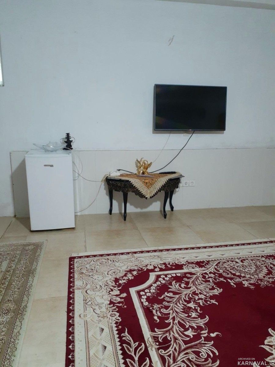 واحد مبله‌ی دو خوابه در محیطی آرام