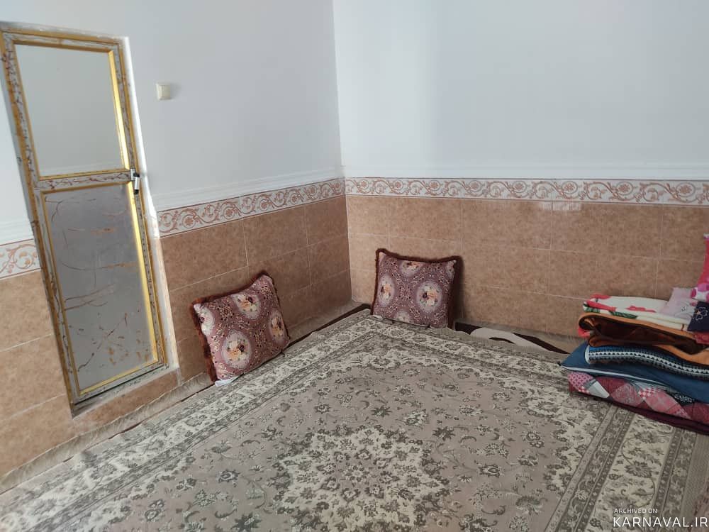 اقامتگاه بومگردی "علیشاهی" اتاق 1 (12 متری)