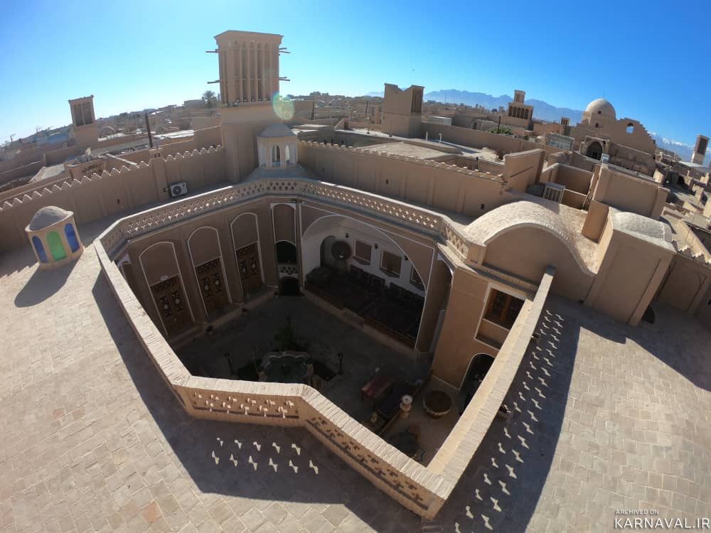 اقامتگاه سنتی درجه یک گیتی "اتاق یک تخته"