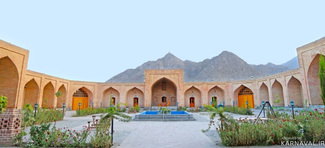 مجموعه اقامتی سنتی کوهاب "اتاق گروهی" مجموعه اقامتی سنتی کوهاب "اتاق گروهی"