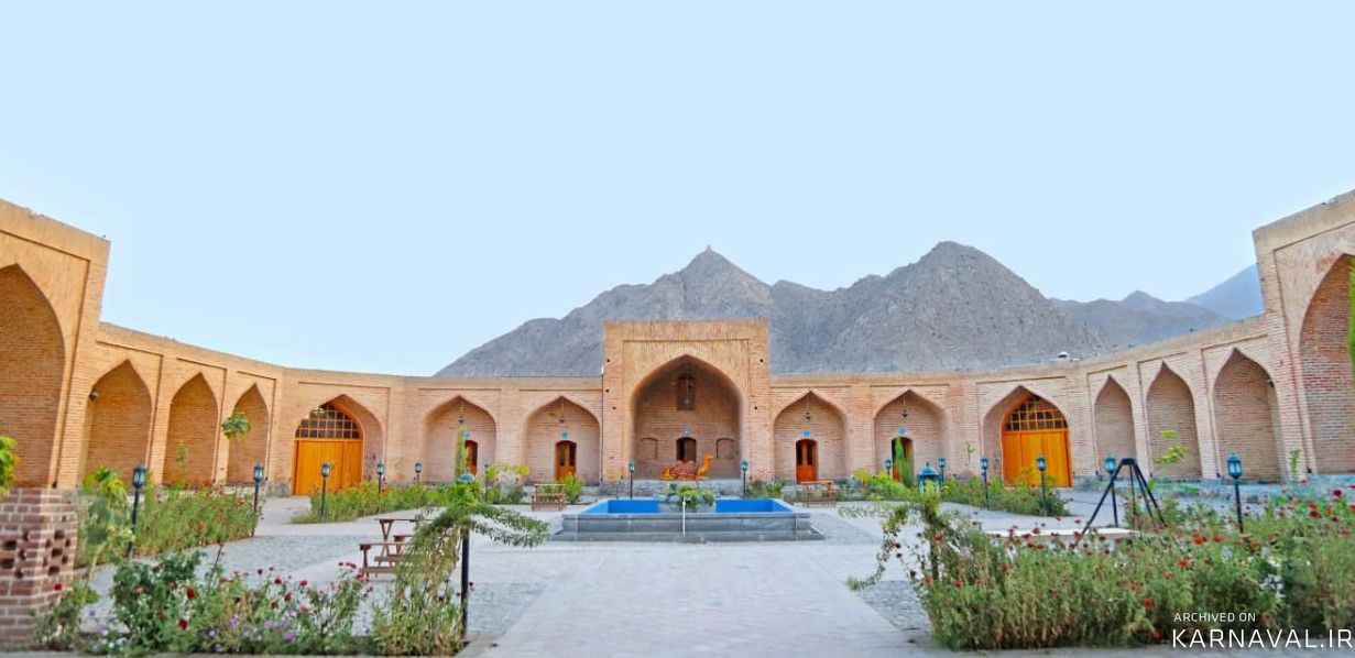 مجموعه اقامتی سنتی کوهاب "اتاق شش تخت مستر" مجموعه اقامتی سنتی کوهاب "اتاق شش تخت مستر"