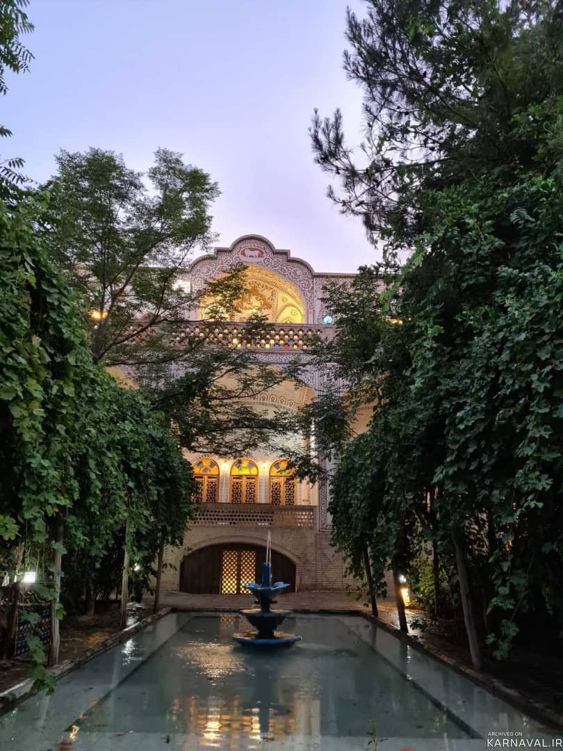 مجموعه اقامتی و سنتی خادمی، واحد 105