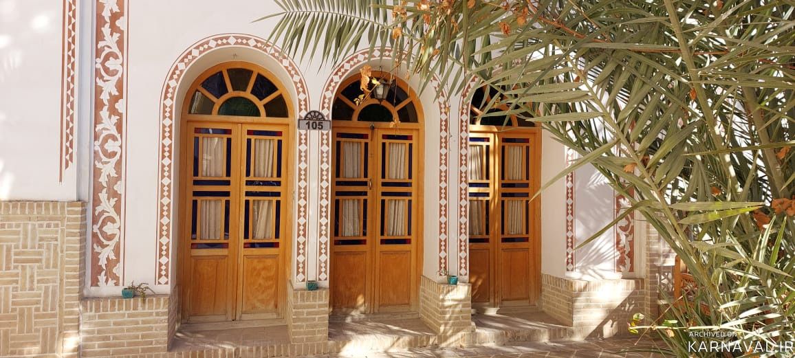 مجموعه اقامتی و سنتی خادمی، واحد 105