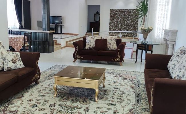 ویلای سه خوابه با دسترسی عالی به ساحل و جنگل ویلای سه خوابه با دسترسی عالی به ساحل و جنگل