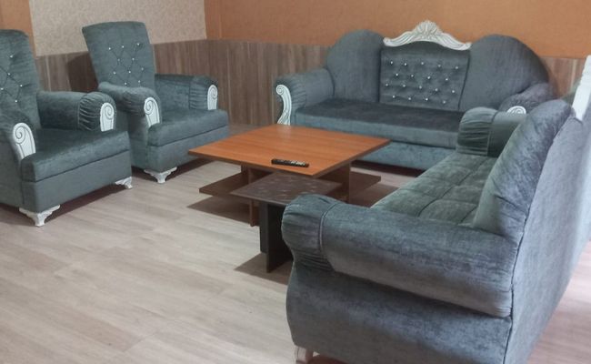 آپارتمان چهار طبقه، دو خوابه، در مرکز شهر آپارتمان چهار طبقه، دو خوابه، در مرکز شهر