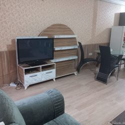 آپارتمان چهار طبقه، دو خوابه، در مرکز شهر آپارتمان چهار طبقه، دو خوابه، در مرکز شهر