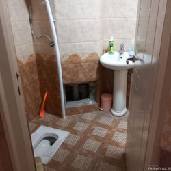 آپارتمان چهار طبقه، دو خوابه، در مرکز شهر آپارتمان چهار طبقه، دو خوابه، در مرکز شهر