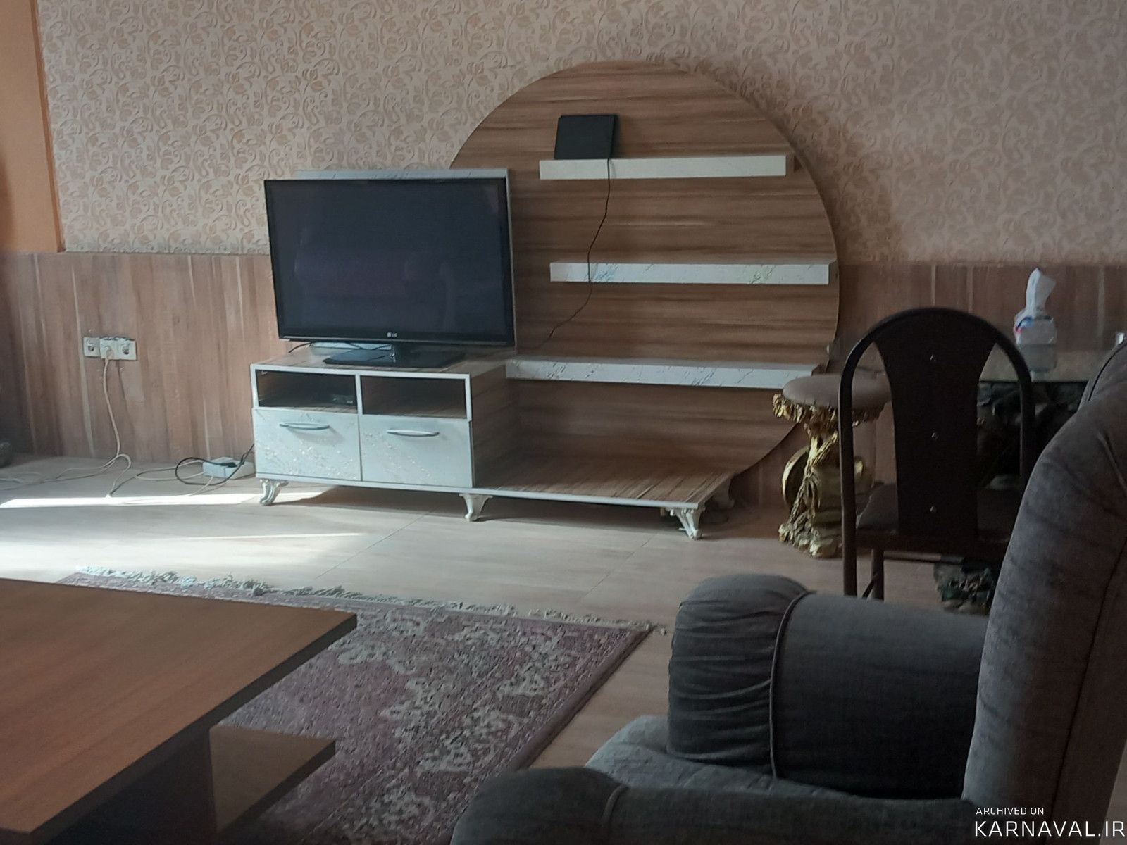 آپارتمان چهار طبقه، دو خوابه، در مرکز شهر