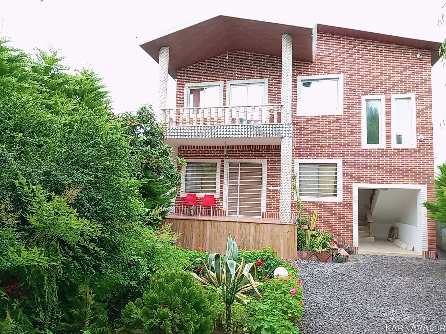 ویلا دنج با دسترسی عالی به جنگل و دریا