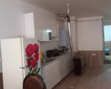 آپارتمان چهار طبقه، واحد 4، در مرکز شهر آپارتمان چهار طبقه، واحد 4، در مرکز شهر