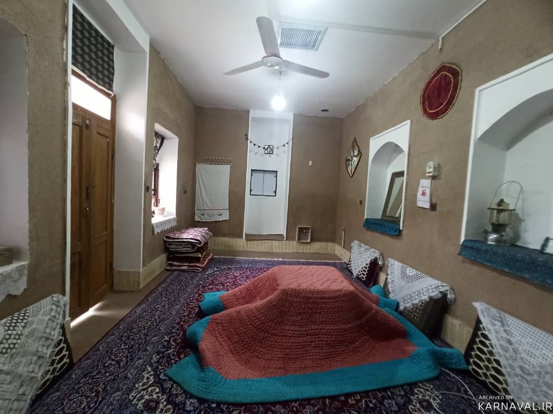 اقامتگاه بومگردی وارُن "اتاق شاهنشین" اقامتگاه بومگردی وارُن "اتاق شاهنشین"