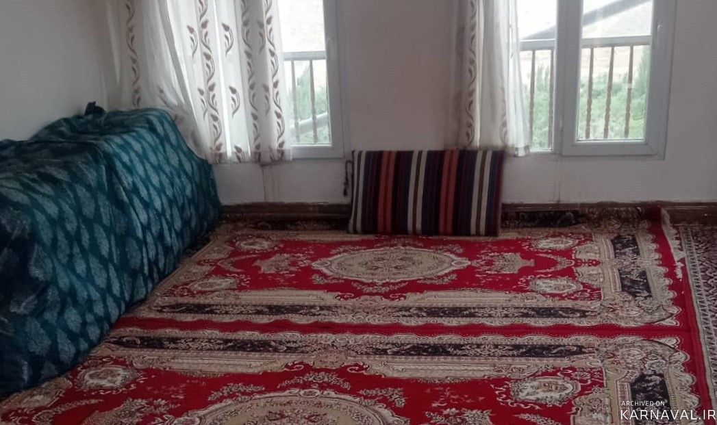 اقامتگاه بومگردی "ورشیو" اتاق شاه نشین اقامتگاه بومگردی "ورشیو" اتاق شاه نشین