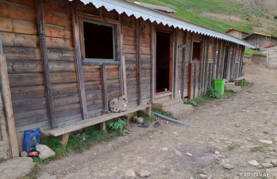 کلبه چوبی" اقیانوس ابر" در روستای خال اسپیت