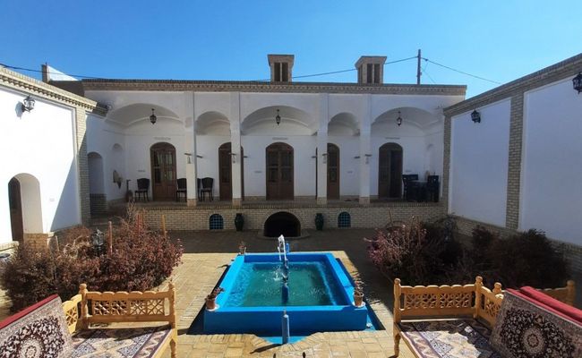 "اتاق کاهگلی" "اتاق کاهگلی"