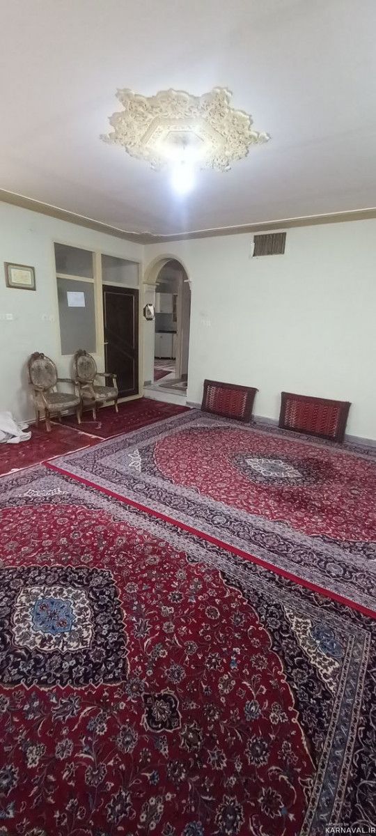 واحد آپارتمانی دو طبقه، دارای تراسی بزرگ واحد آپارتمانی دو طبقه، دارای تراسی بزرگ