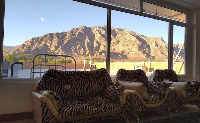 پنت هاوس شب واحد۴ پنت هاوس شب واحد۴