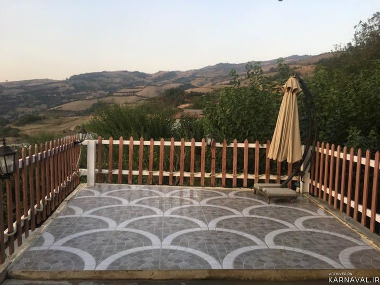 خانه سنتی بهارنارنج با چشم انداز جنگل