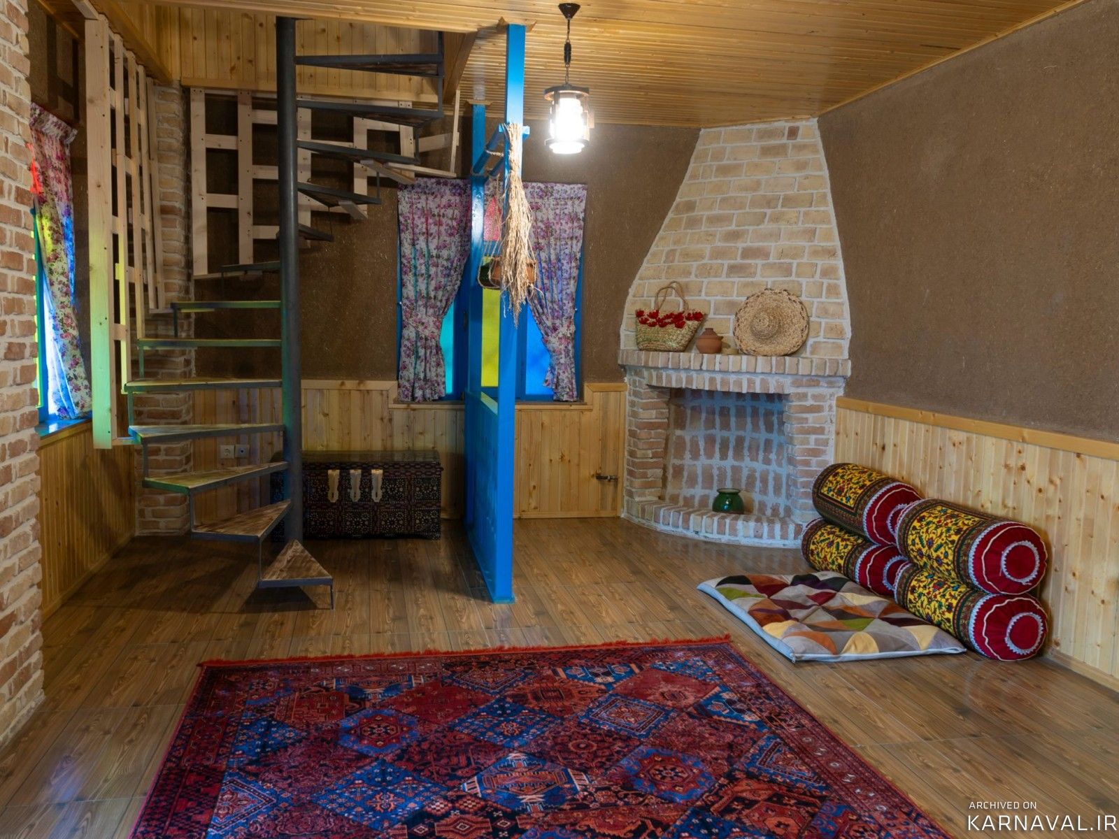 بومگردی به یاد ماندنی،استخر و جکوزی طهرانیا