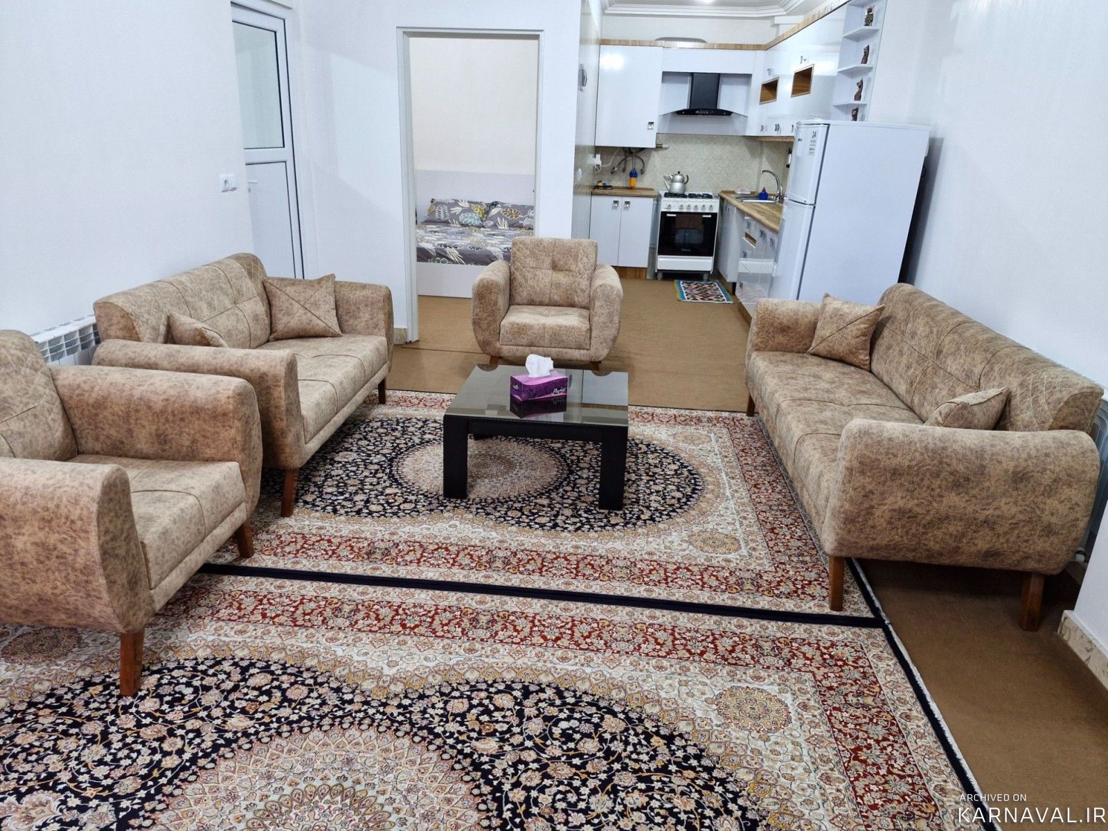 واحد تک خواب بهار دارای حیاطی مستقل واحد تک خواب بهار دارای حیاطی مستقل
