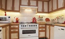 ویلای نوساز با امکانات رفاهی و ویوی عالی ویلای نوساز با امکانات رفاهی و ویوی عالی