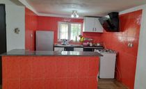 منزل ویلایی تک خواب دارای حیاطی دلباز منزل ویلایی تک خواب دارای حیاطی دلباز