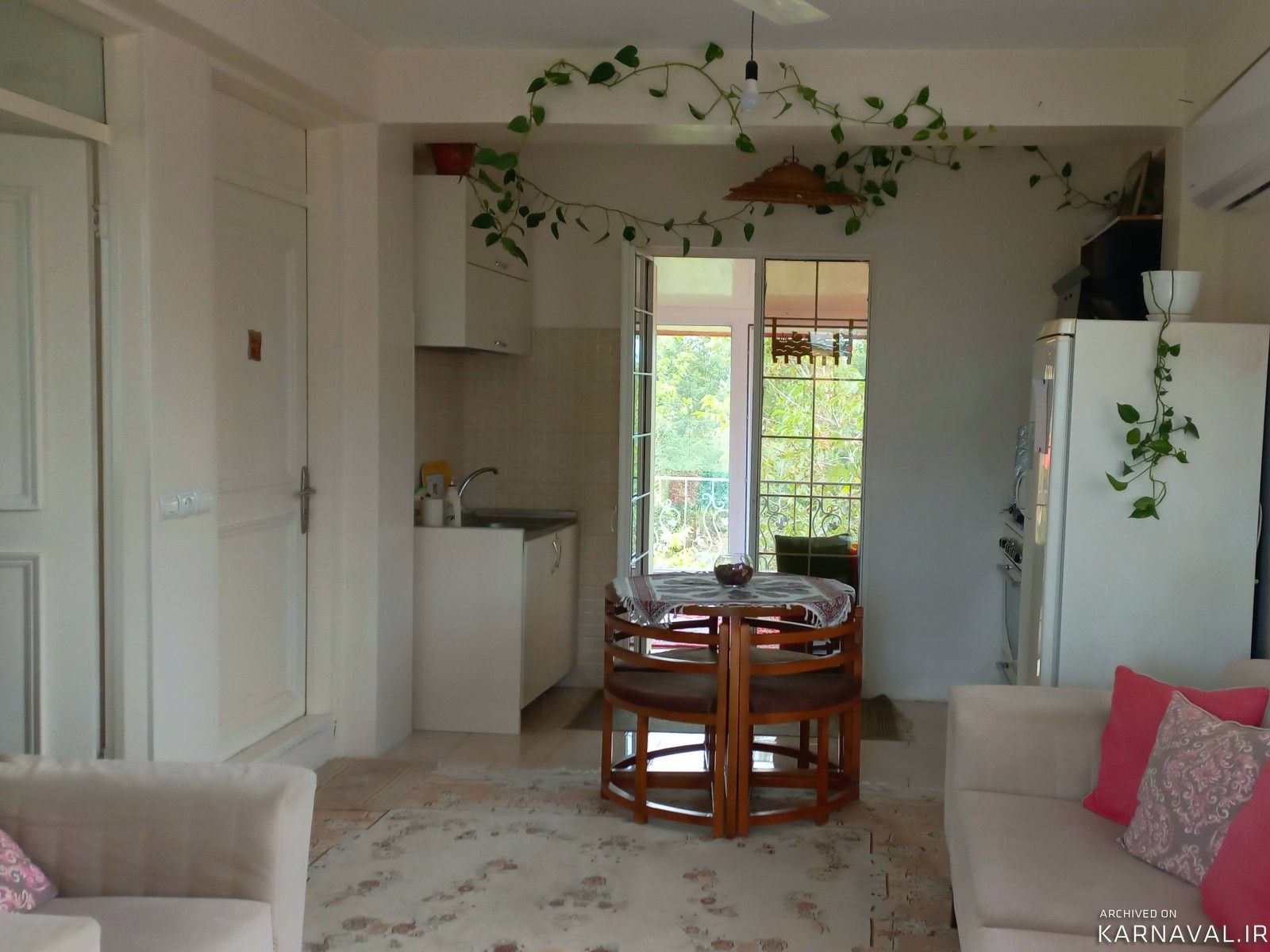 ویلای تک خواب نوساز با منظره‌ی کوهستان