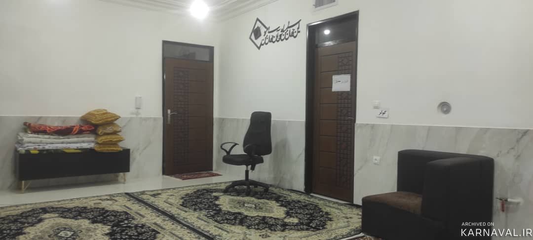 آپارتمان با تراس بزرگ در طبقه سوم