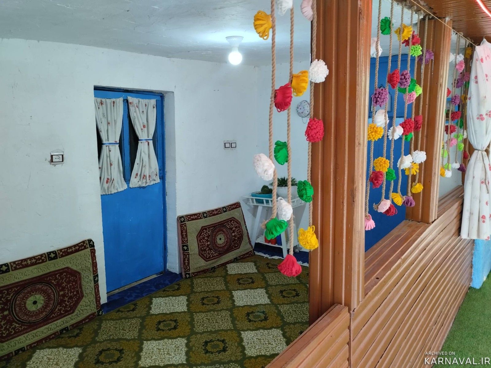 کلبه سنتی مرد کوچک کلبه سنتی مرد کوچک