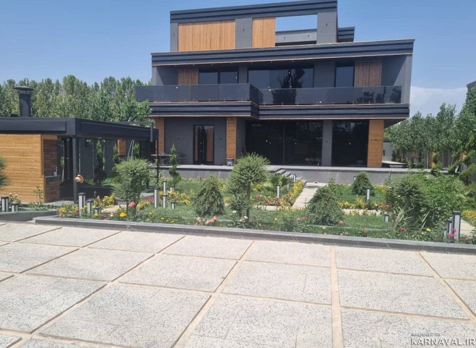 عمارت مدرن دوبلکس چهارخوابه با استخر سرپوشیده