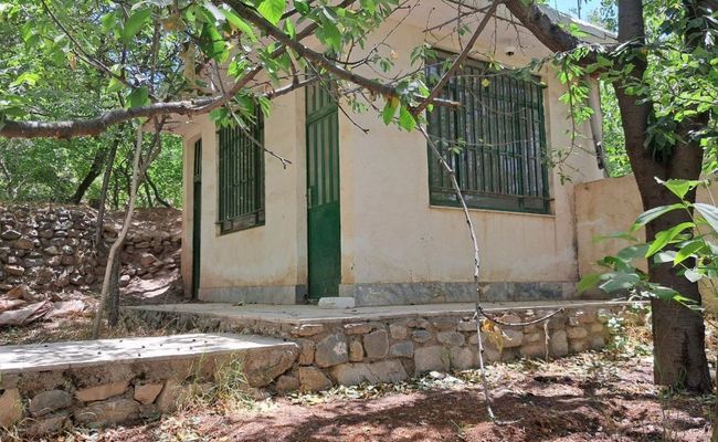 خانه باغ تک خواب دربست در محیطی آرام خانه باغ تک خواب دربست در محیطی آرام