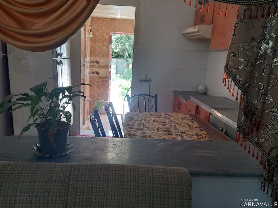 واحد ویلایی و تک خوابه استخردار