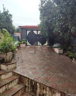 ویلای دوبلکس سه خوابه با تراسی دنج و جکوزی ویلای دوبلکس سه خوابه با تراسی دنج و جکوزی