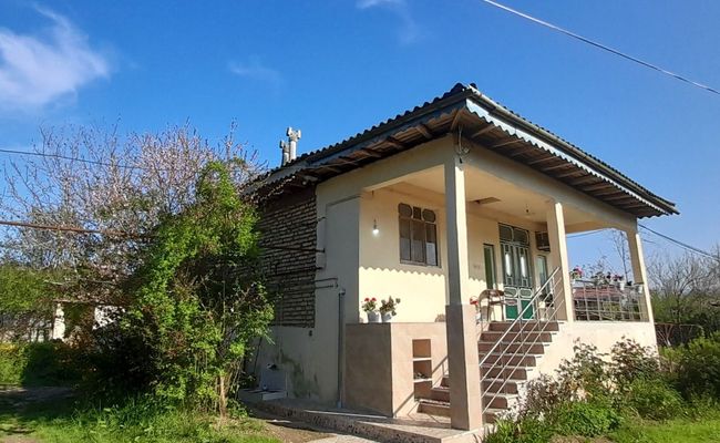ویلای روستایی و جنگلی در محیطی دنج و آرام ویلای روستایی و جنگلی در محیطی دنج و آرام