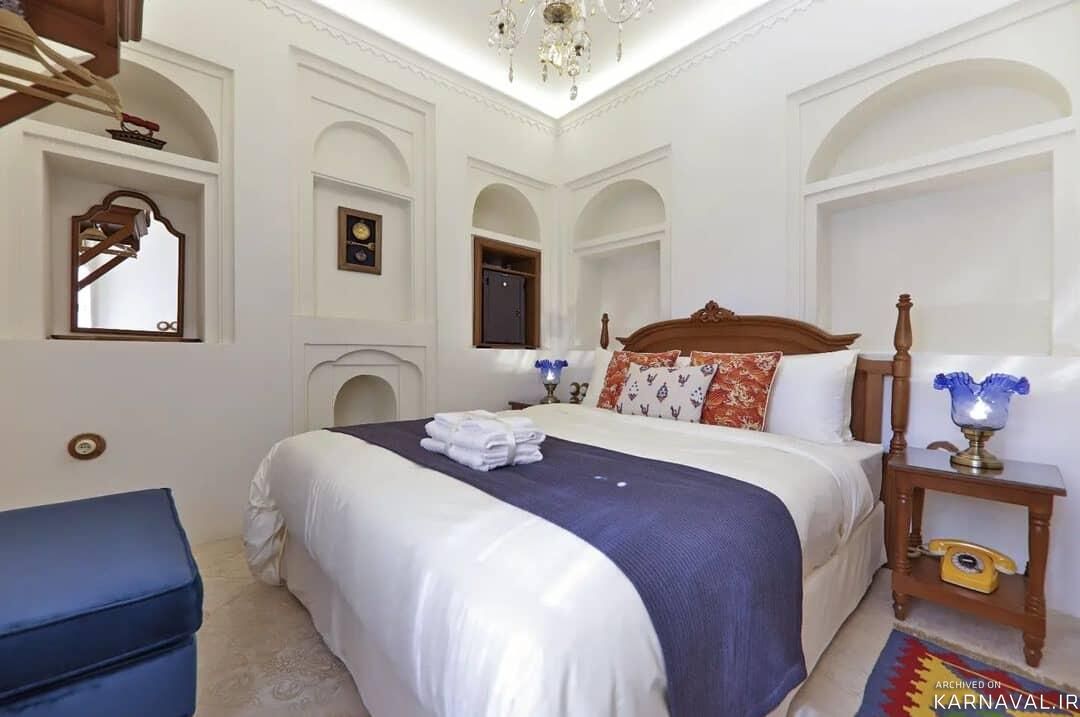 "اتاق آبان" عمارت سحرخیزان "اتاق آبان" عمارت سحرخیزان