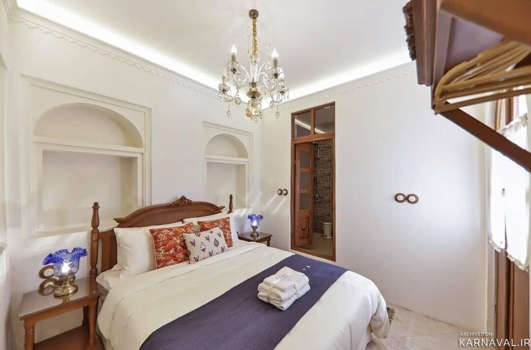 "اتاق تاجی" عمارت سحرخیزان "اتاق تاجی" عمارت سحرخیزان