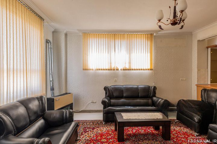 آپارتمان لوکس سی و سه پل وچهارباغ پیاده