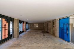 آپارتمان لوکس سی و سه پل وچهارباغ پیاده آپارتمان لوکس سی و سه پل وچهارباغ پیاده